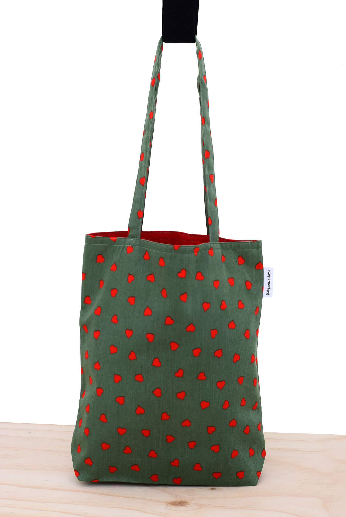 Tote Bag - Red hearts on green