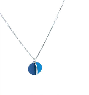 True blue - colour palette pendulum - pendant