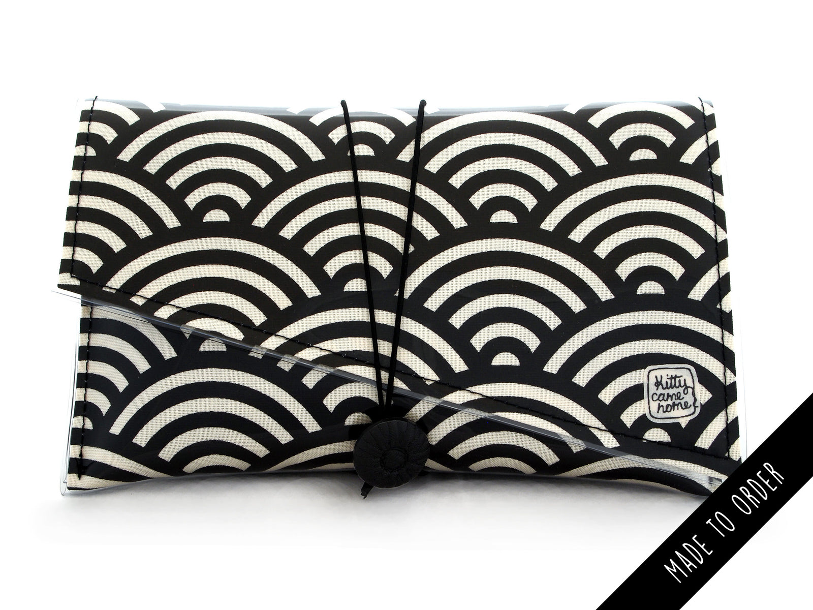 Super Clutch - black and cream large scallop design