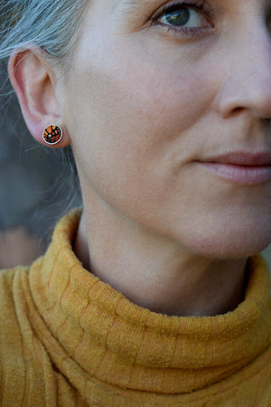 Hot mocha - monarch butterfly domed stud earrings